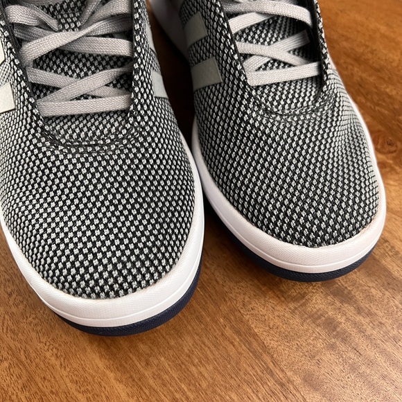 ADIDAS VERITAS MID Trainers Sneakers B24558 LIGHT ONIX MEN Size: 7 Gray Black - Picture 2 of 5